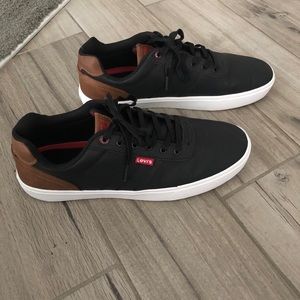 Men’s Levi Sneakers